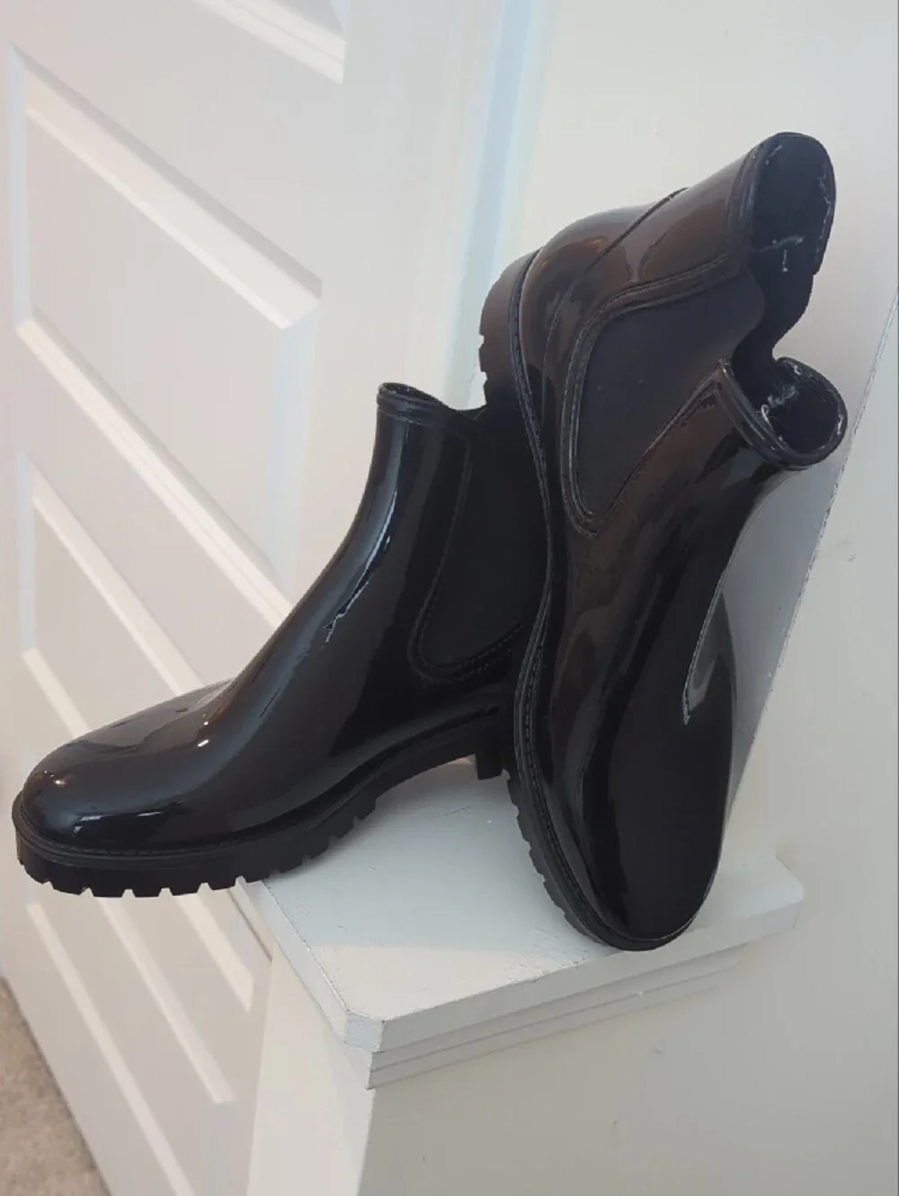 Matt & Nat sleek patent